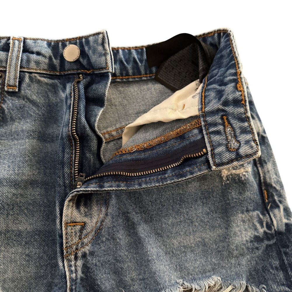 Zara Womens Distressed Blue Cut Off Shorts, Size 0 - Picture 2 of 10